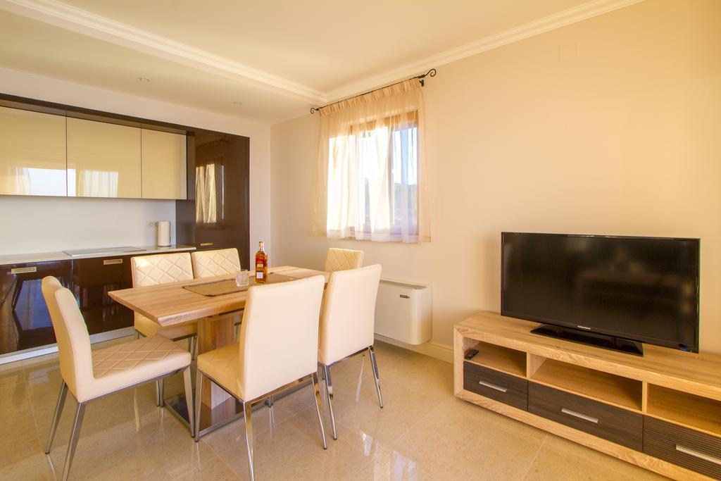 Luxury Apartments Villa Matea Малинска Номер фото
