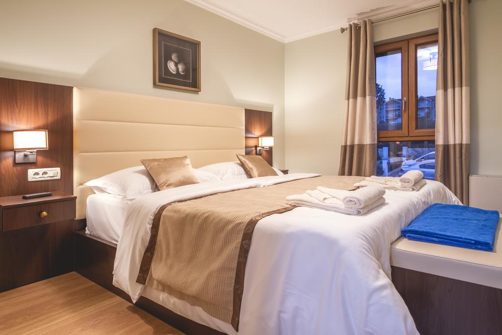 Luxury Apartments Villa Matea Малинска Экстерьер фото