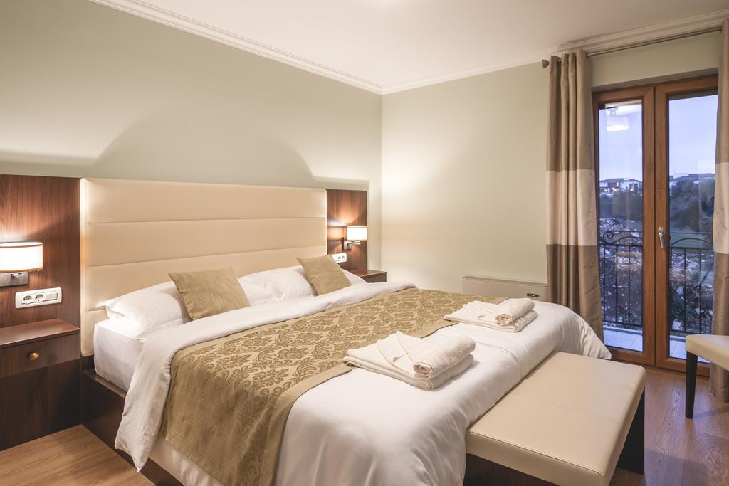 Luxury Apartments Villa Matea Малинска Экстерьер фото