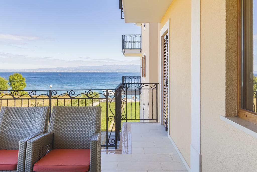 Luxury Apartments Villa Matea Малинска Экстерьер фото